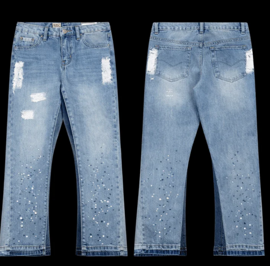 DEBT. FLARED JEANS